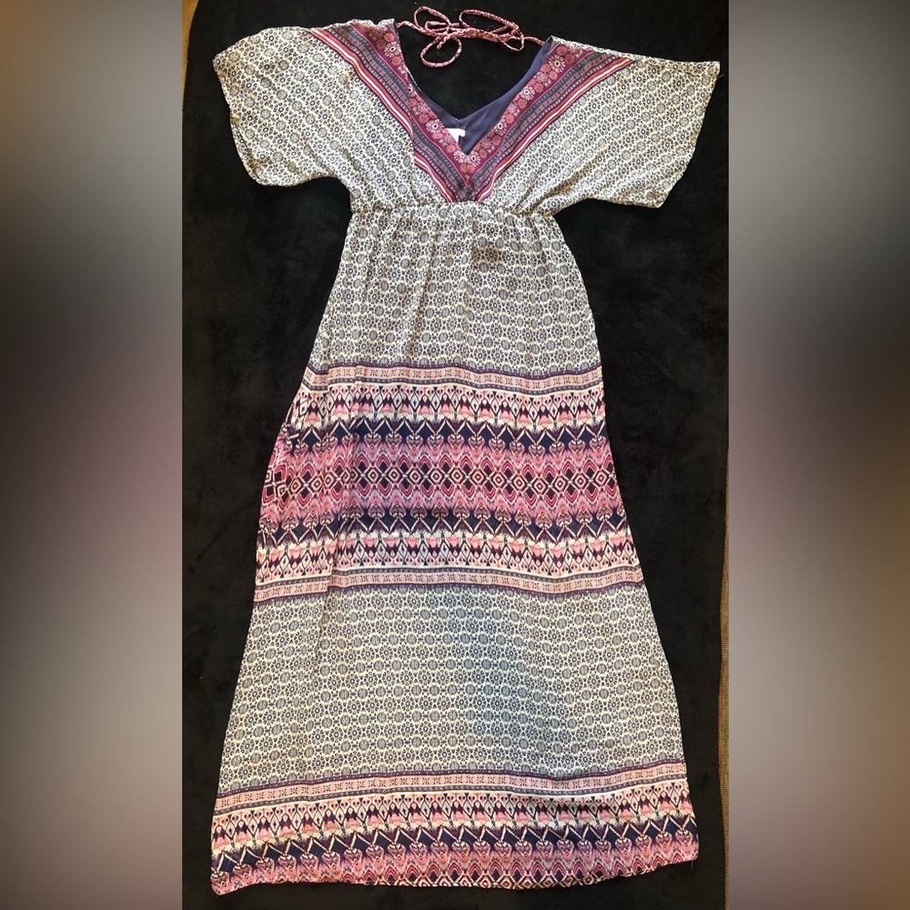 Xhilaration Maxi Dress M Boho Print Blue White Maroon Pink
